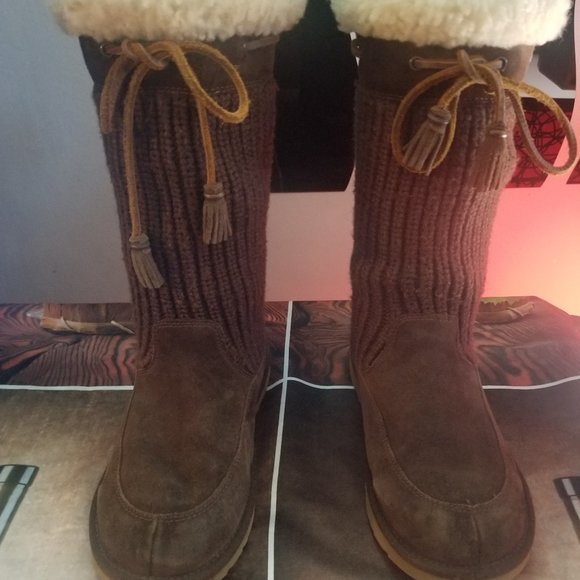 UGG Other - Kids UGG Australian 5921 Classic suede leather knit Sweater Boots Size 4